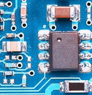 深圳華科貼片電容代理商：貼片電容有沒(méi)有極性呢？