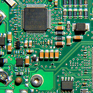 貼片電容的容值會隨電壓變化而變化嗎？