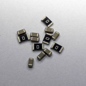 村田貼片電容如何應(yīng)對新能源工作時間延長問題？